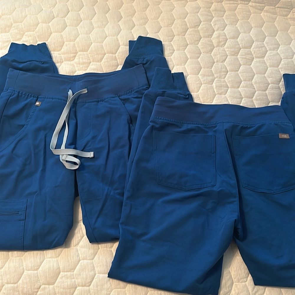 Figs Zamora jogger scrub pants bundle